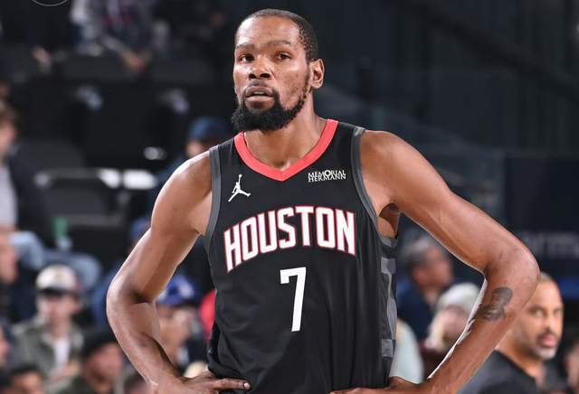 星空体育官网-3巨头22助攻，火箭弥补1号位短板 申京20+13碾压文班 内线变优势