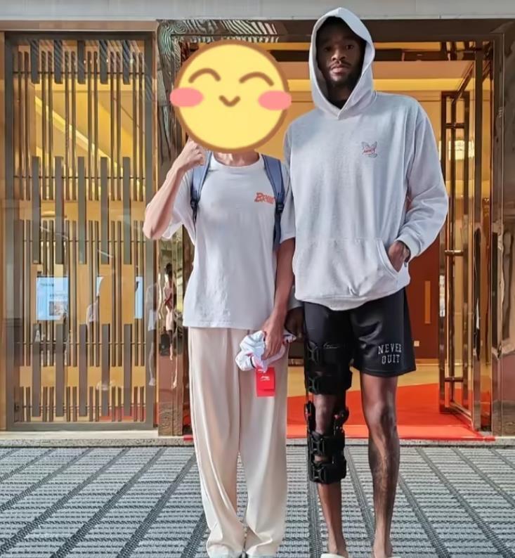 星空体育中国-季后赛还未开始，萨林杰已经找好下家；萨姆纳膝盖伤势严重